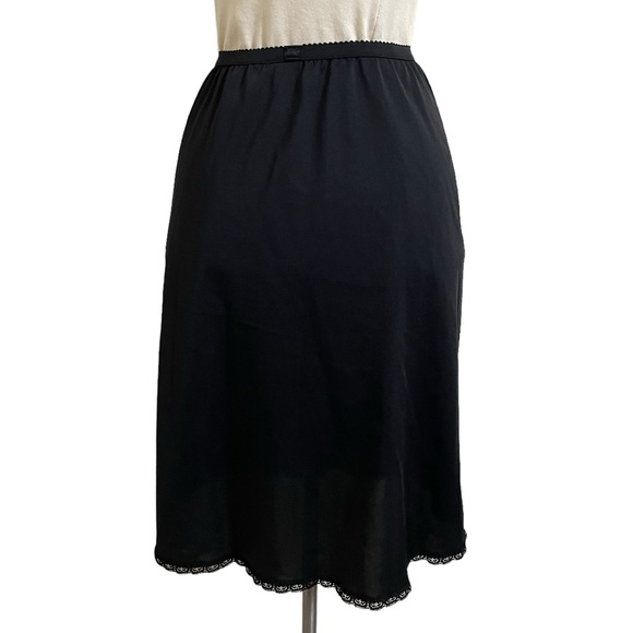 VINTAGE SHADOW LINE Black Half Slip
Lace Trim Hem Size Petite XS - Picture 4 of 6